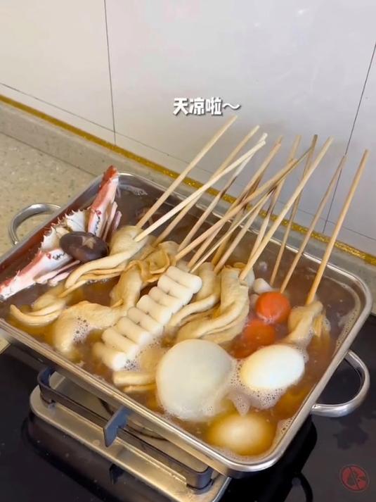 我婆婆做的鱼饼串比外面的好吃100倍!非常!无敌!巨鲜美!