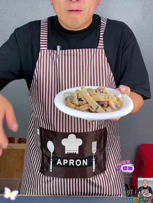 都是鳗鱼干味道却差别很大。你们更喜欢吃哪一种