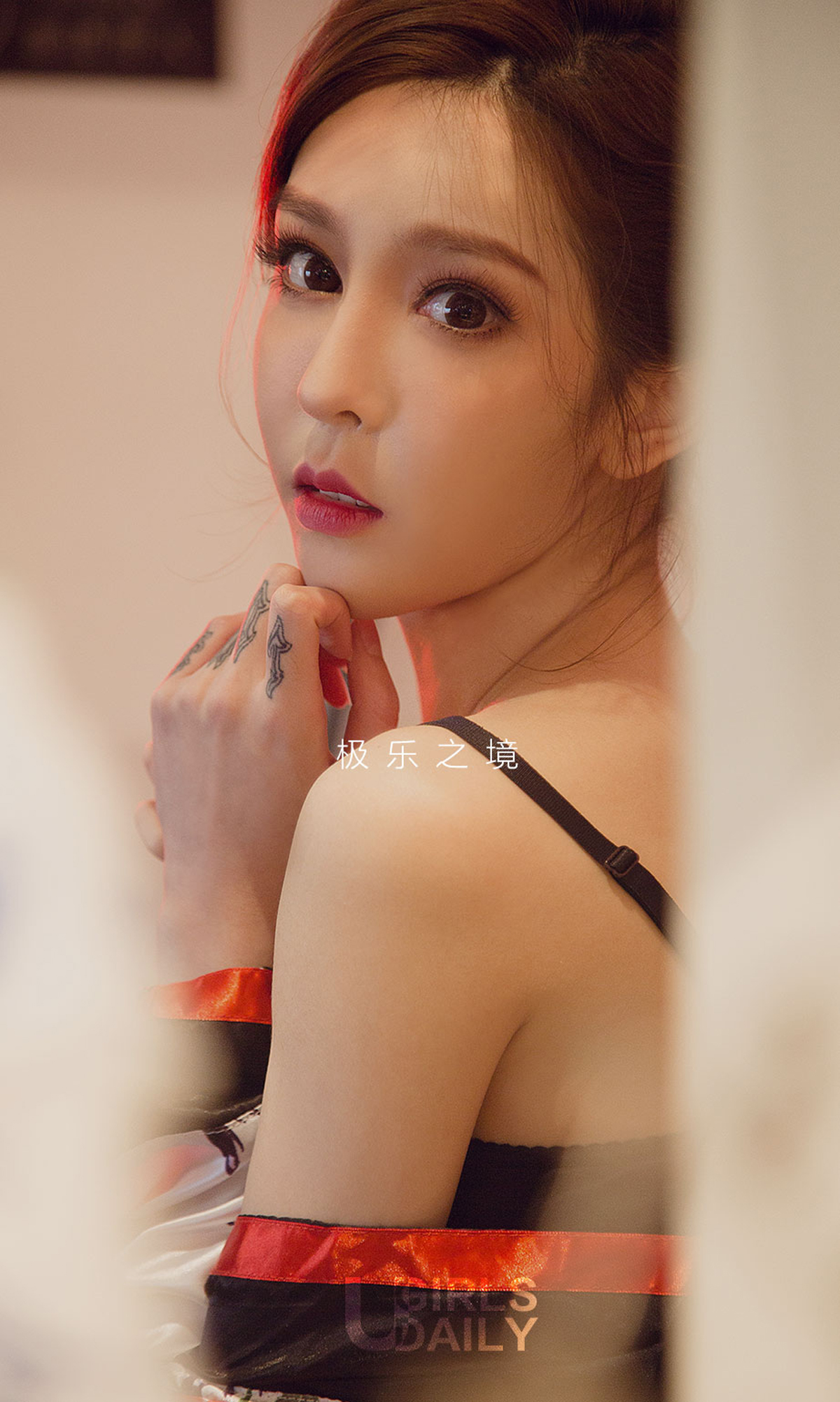 图片[4]-[Ugirls爱尤物] No.1321  Xuan Chen (萱宸) & Jin Zi Lin (金梓林) & 兔子-六色网