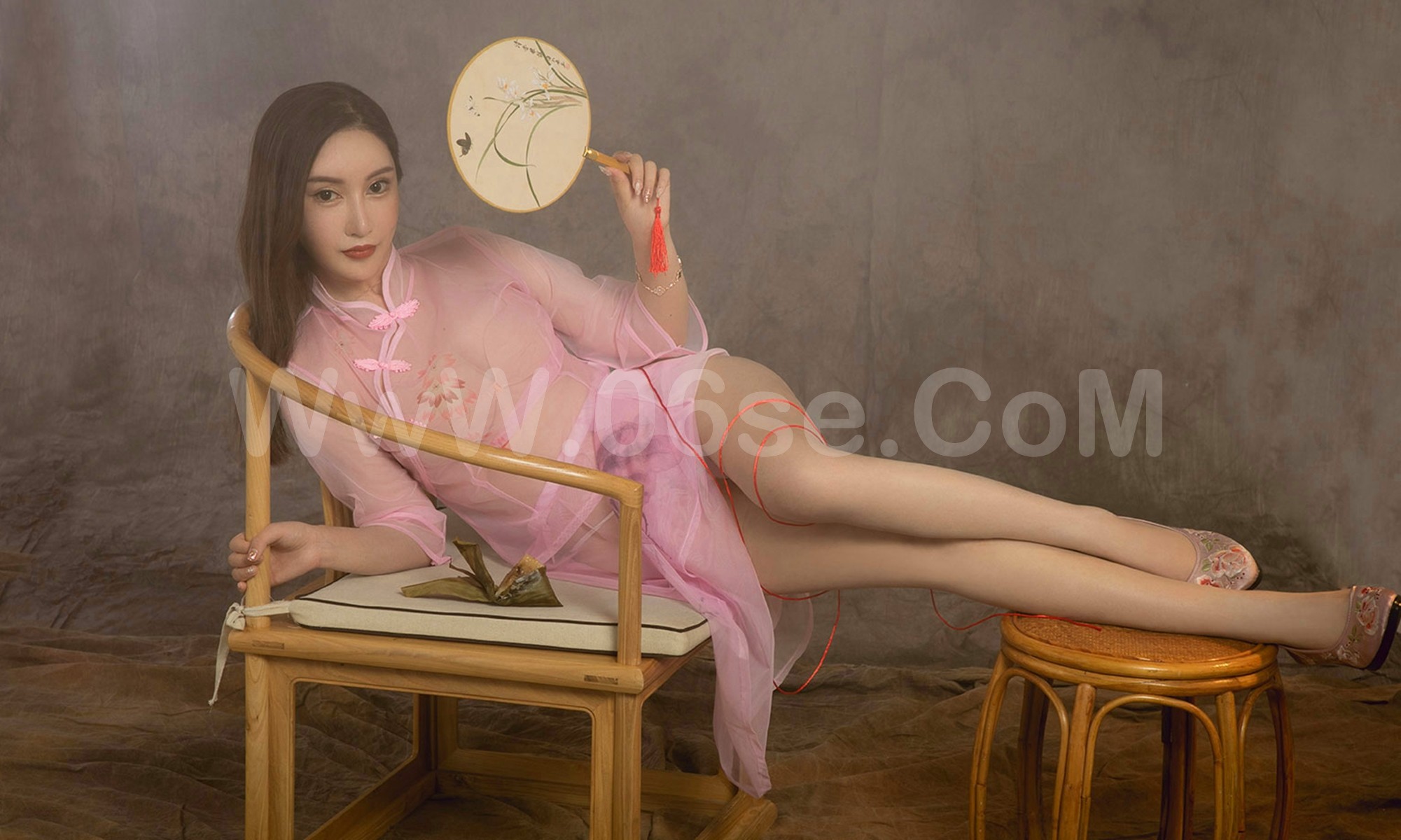 图片[32]-[Ugirls爱尤物] No.1479 Angela楚楚 &  Jin Lu (金露)-六色网