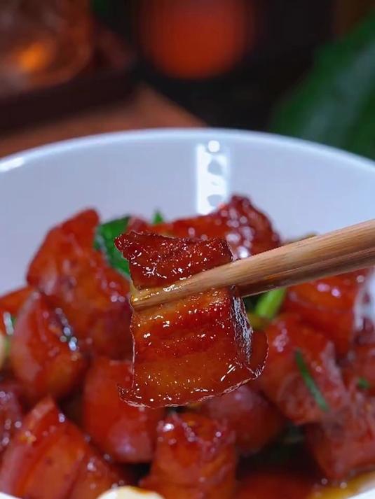 红烧肉是一道人人都爱吃的家常菜