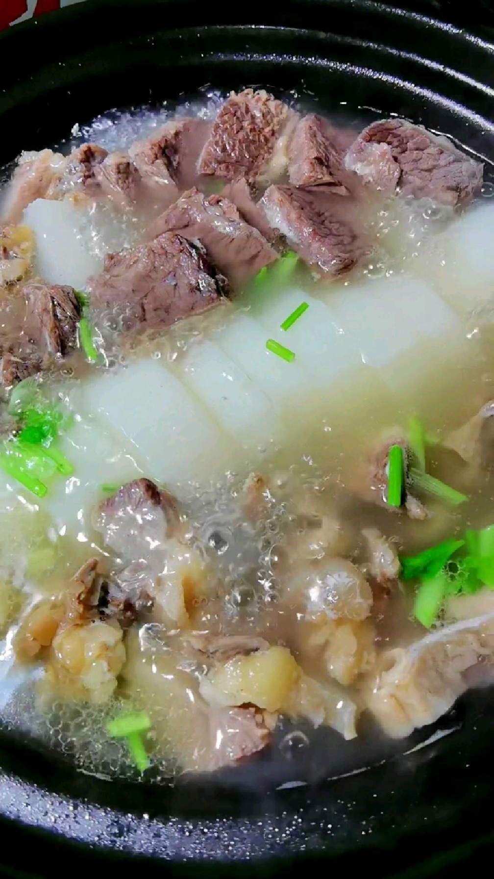 天冷了,做一锅萝卜炖牛腩暖暖身