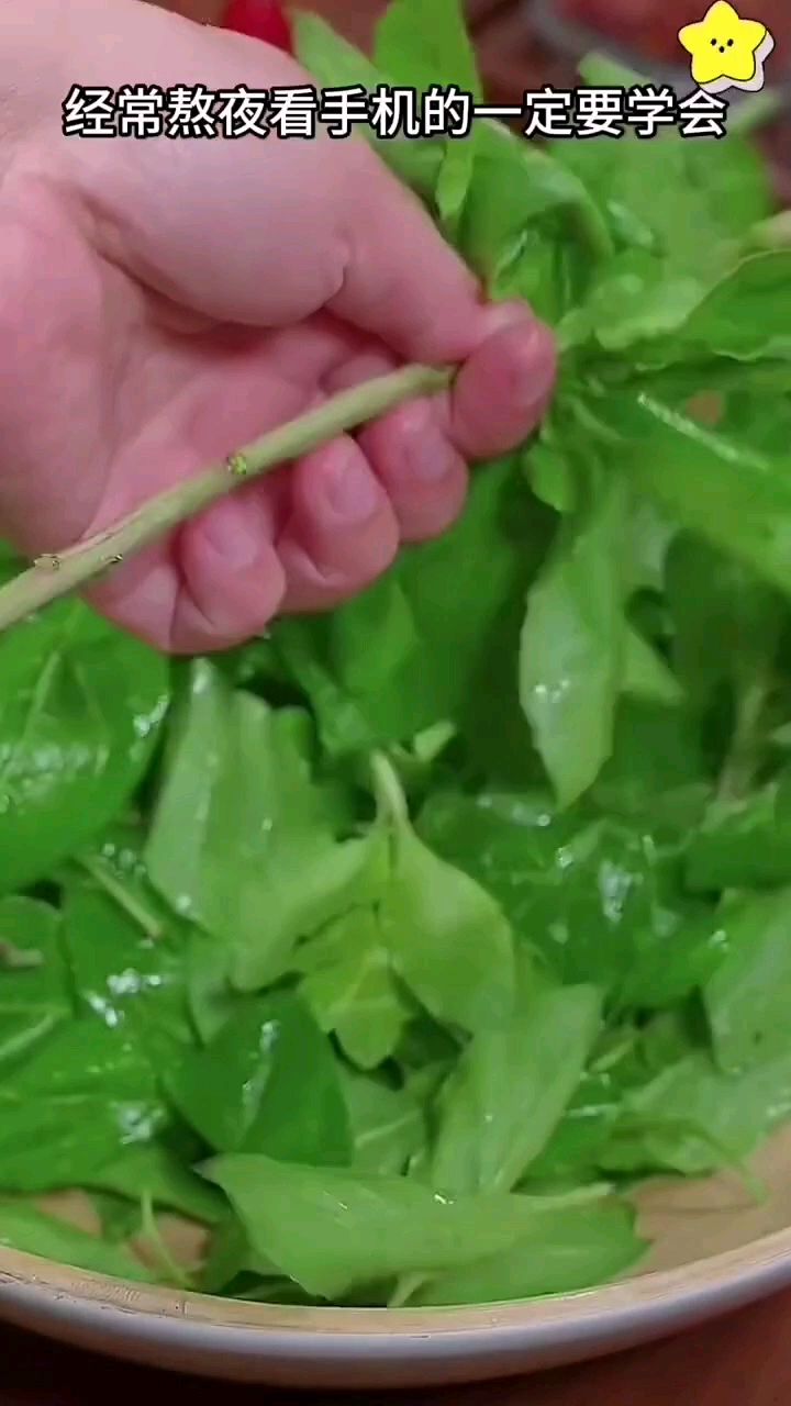 枸杞叶猪杂汤