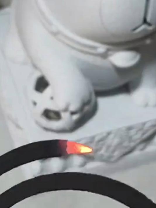 想不到“卡皮巴拉磁吸”有防蚊功效,这玩意能藏的东西很多