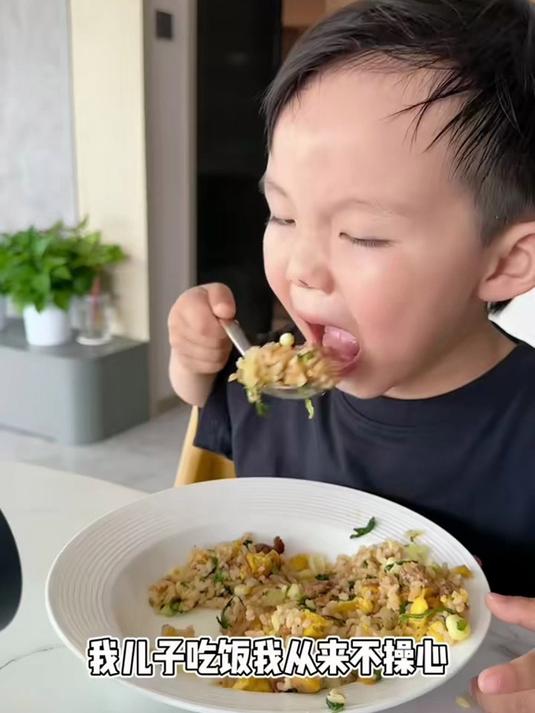说到健胃消食,大家第一个想到的是谁,江中牌山楂鸡内金它来了!