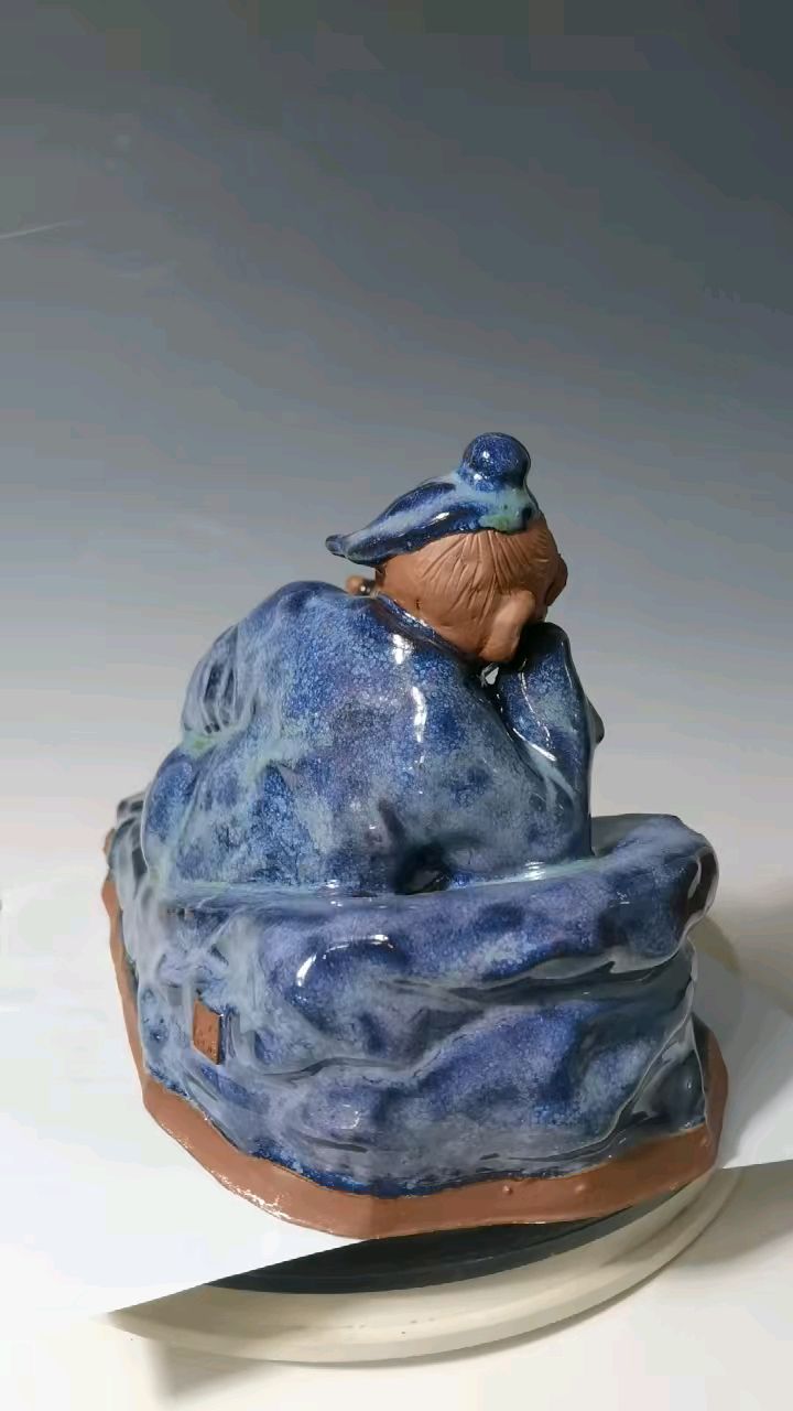 泥人张振福作品《陆羽煮茶》,