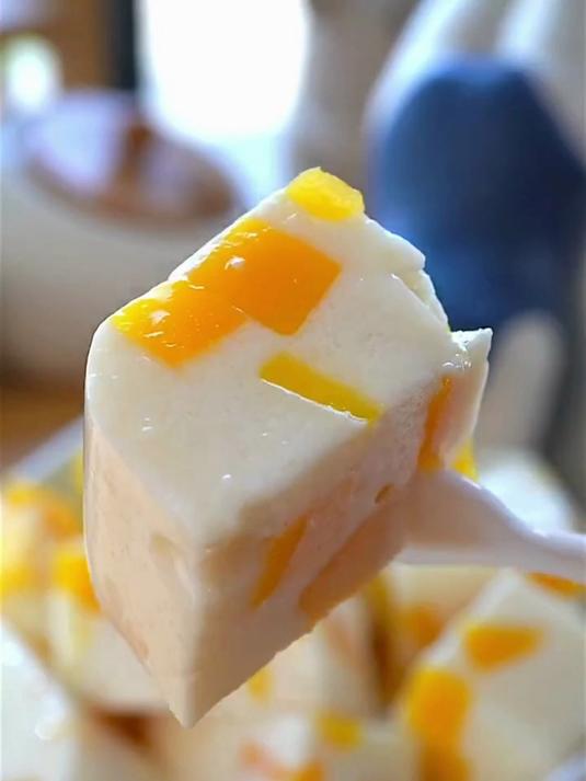 这样做的芒果布丁 比外面卖的还要好吃