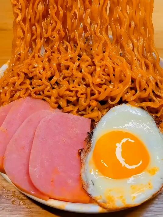 不同年代吃泡面 泡面 方便面 火鸡面