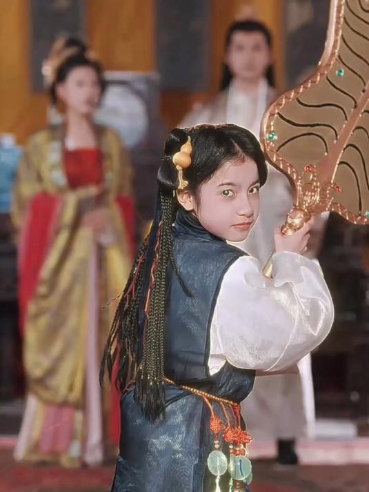 小女孩始终不相信,这浑身长满肌肉的,竟然会是女人