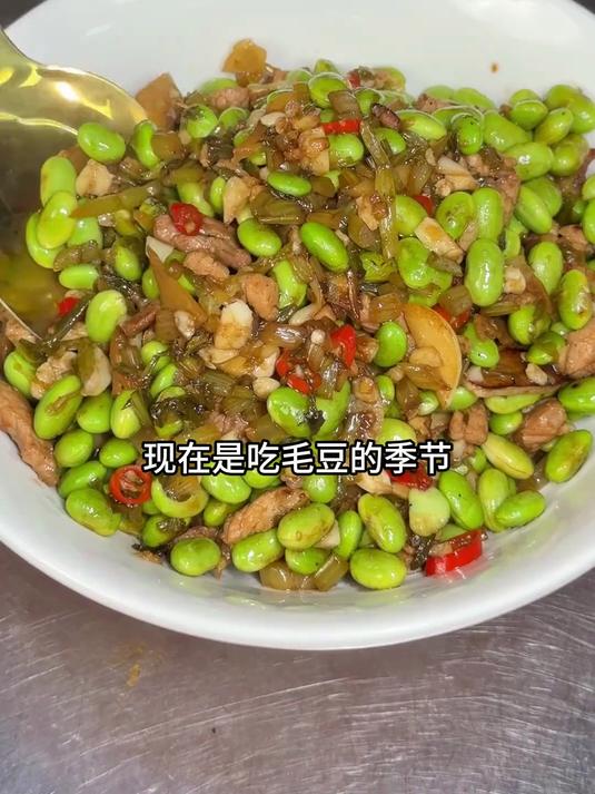 做个家常味雪菜肉丝炒毛豆,卷饼下饭都特别好