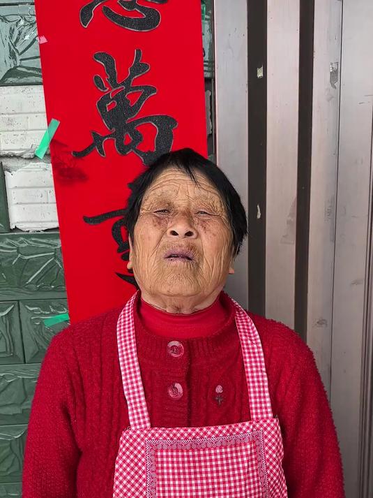 #热点共创剧乐部#腊肉香肠你经常吃,腊鹌鹑你就没有吃过