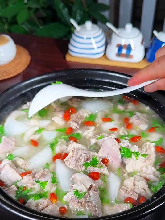 三伏天多喝羊肉汤，好处多多