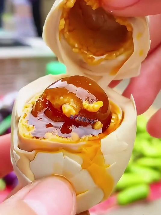 早餐没它不行!海鸭咸鸭蛋,流油又沙糯!?