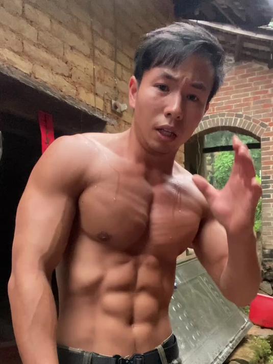 每天建议吃两粒维生素B族