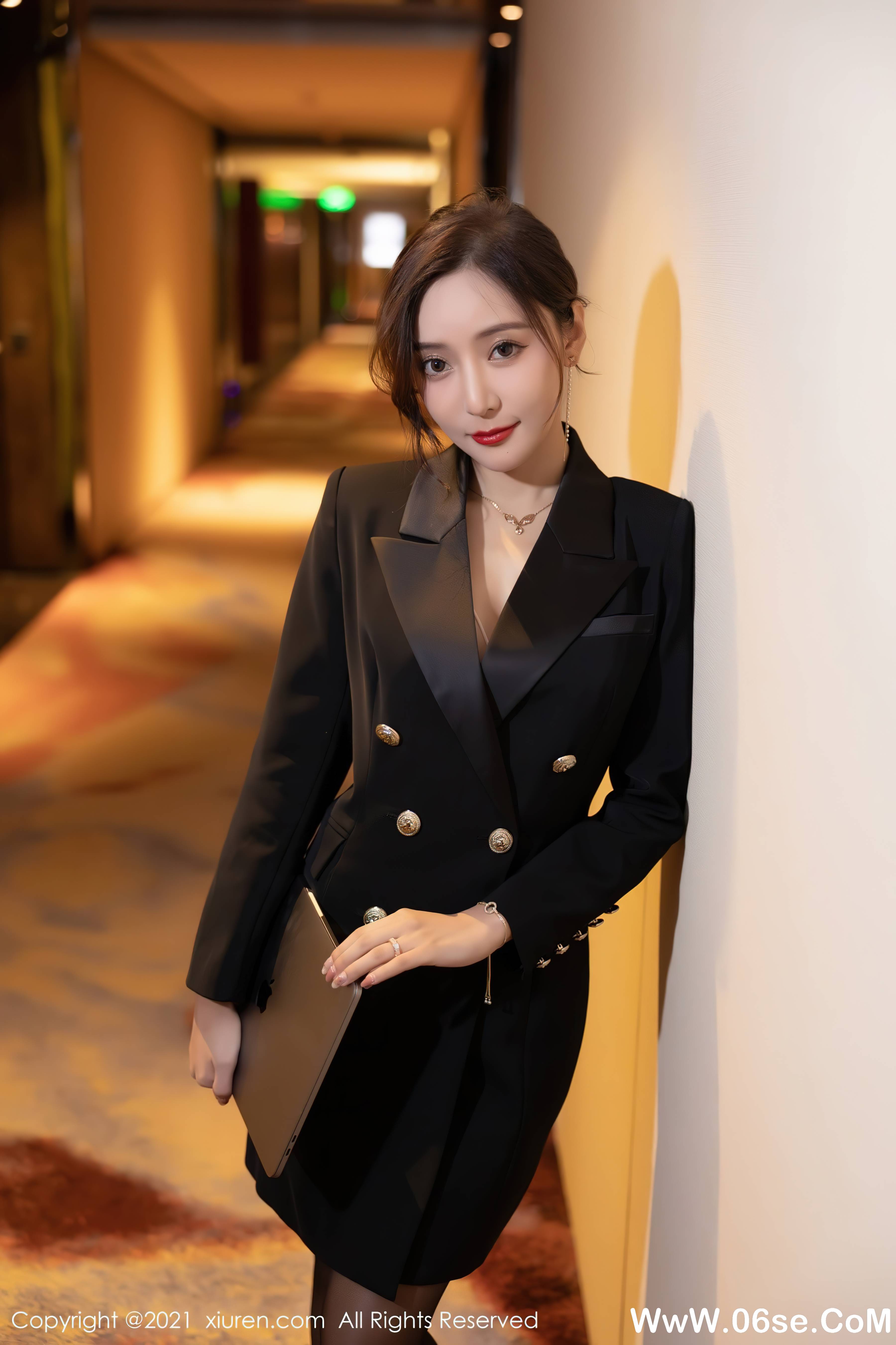 图片[3]-[XIUREN秀人网] 2021.12.02 NO.4293 王馨瑶[81+1P714M]-六色网