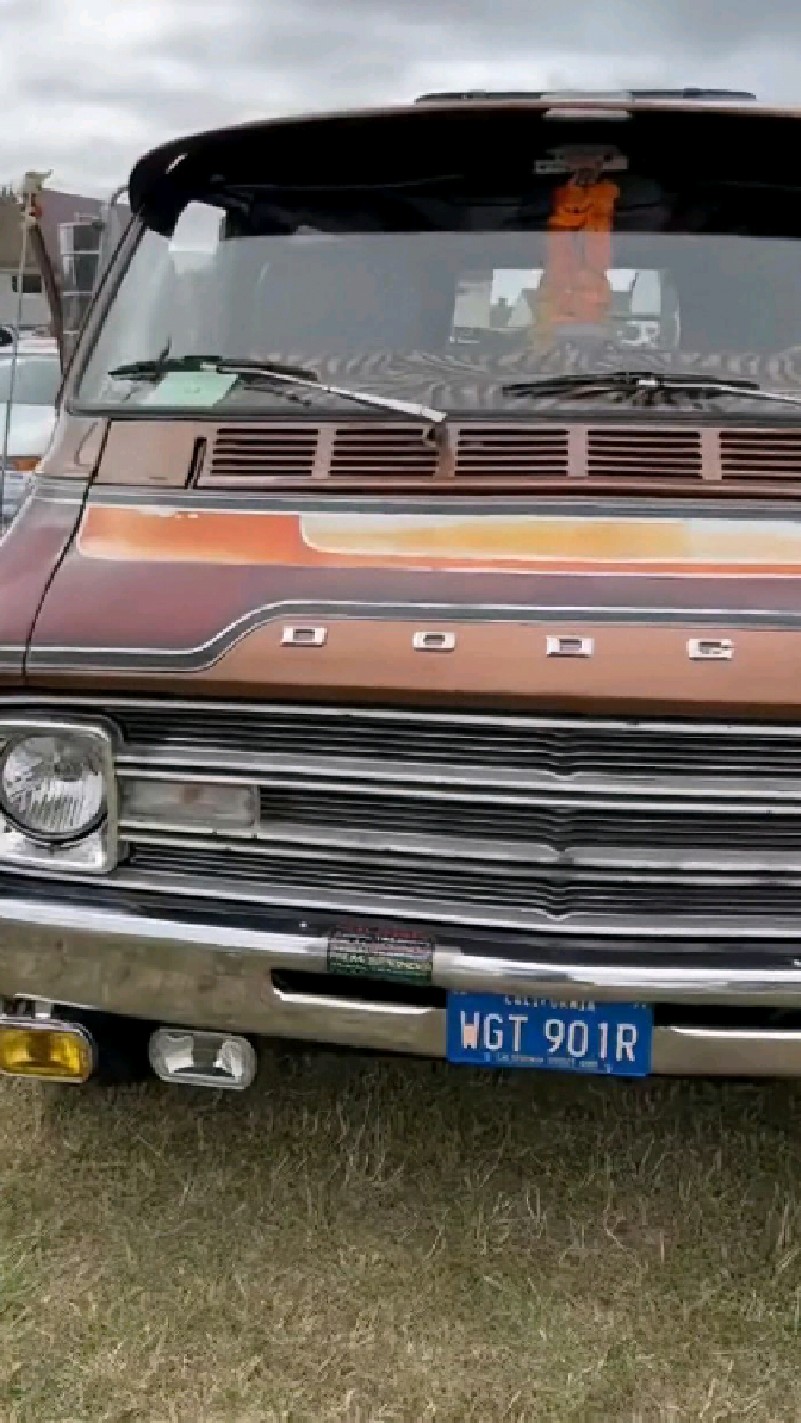 1970年代的改装大面包房车,老美还能合法上路!