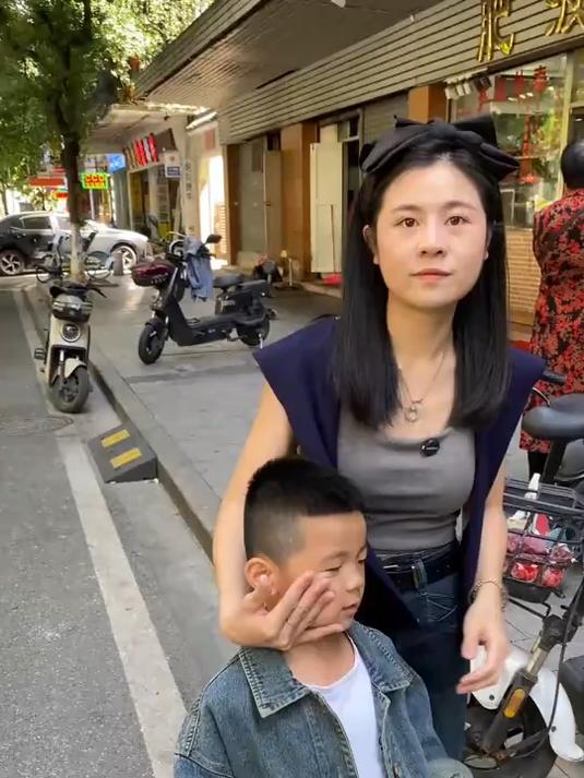 烧鹅饭里的烧鹅腿好好吃啊