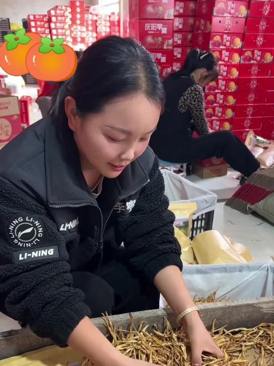 鲜美黄花菜,营养健康,餐桌新宠儿!