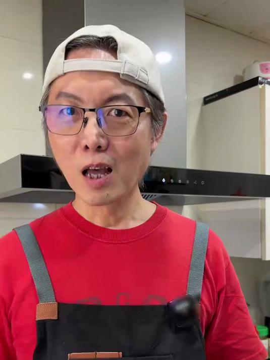 和林骑士一起用西班牙带皮猪五花肉,做正宗美味的红烧肉来搭配你心爱的葡萄酒#酒文化##葡萄酒