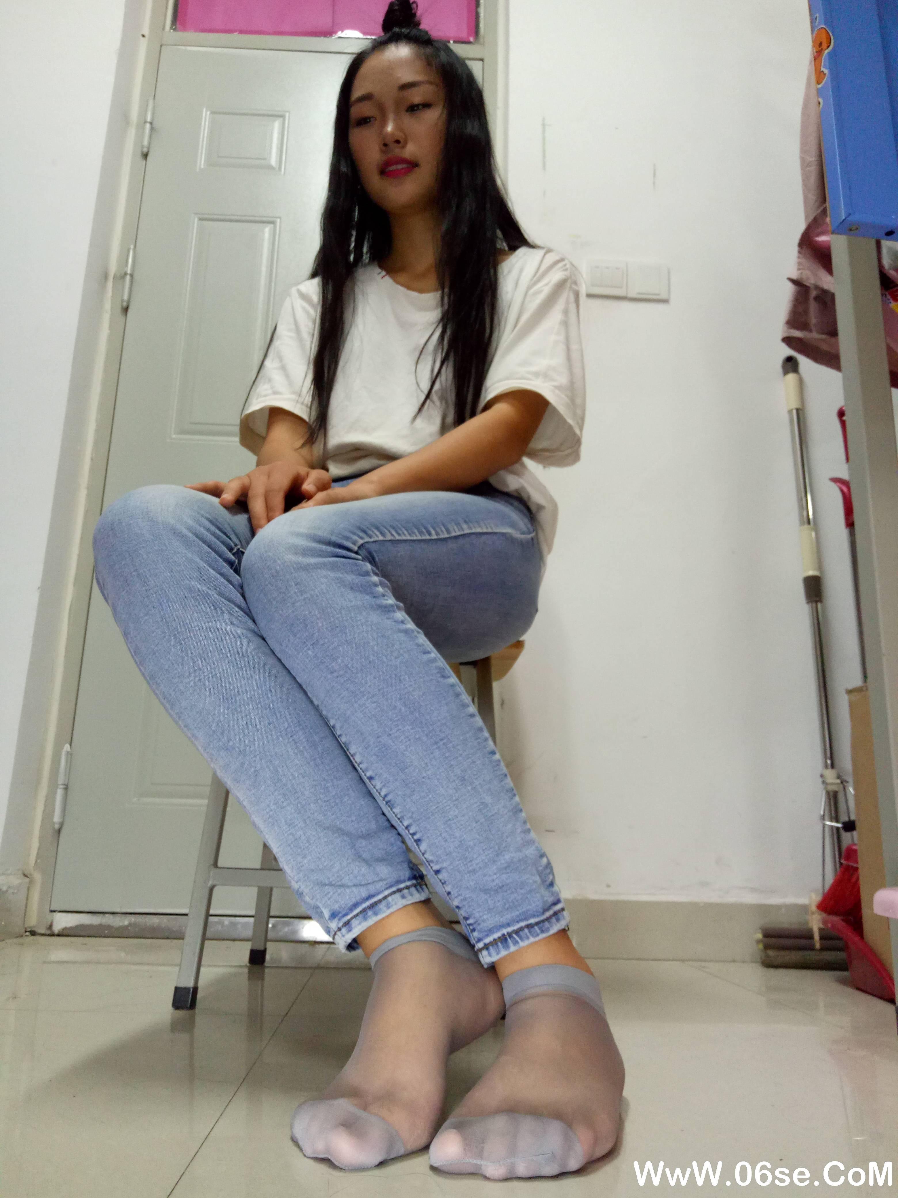 图片[72]-学妹校园寝室短丝系列037期 秦瑾&王莉莉[126P395M]-六色网
