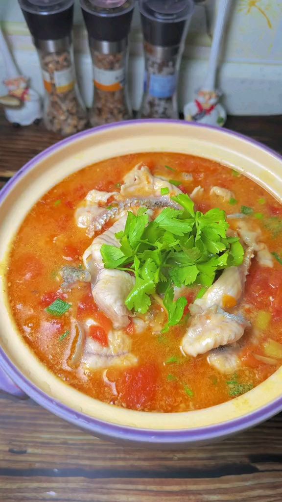 不辣的水煮鱼,不喜欢吃辣的可以试试,酸酸甜甜的真可口