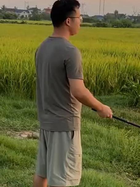 出去玩少不了 折叠椅小巧便携质量好承重力强钓鱼写生必备