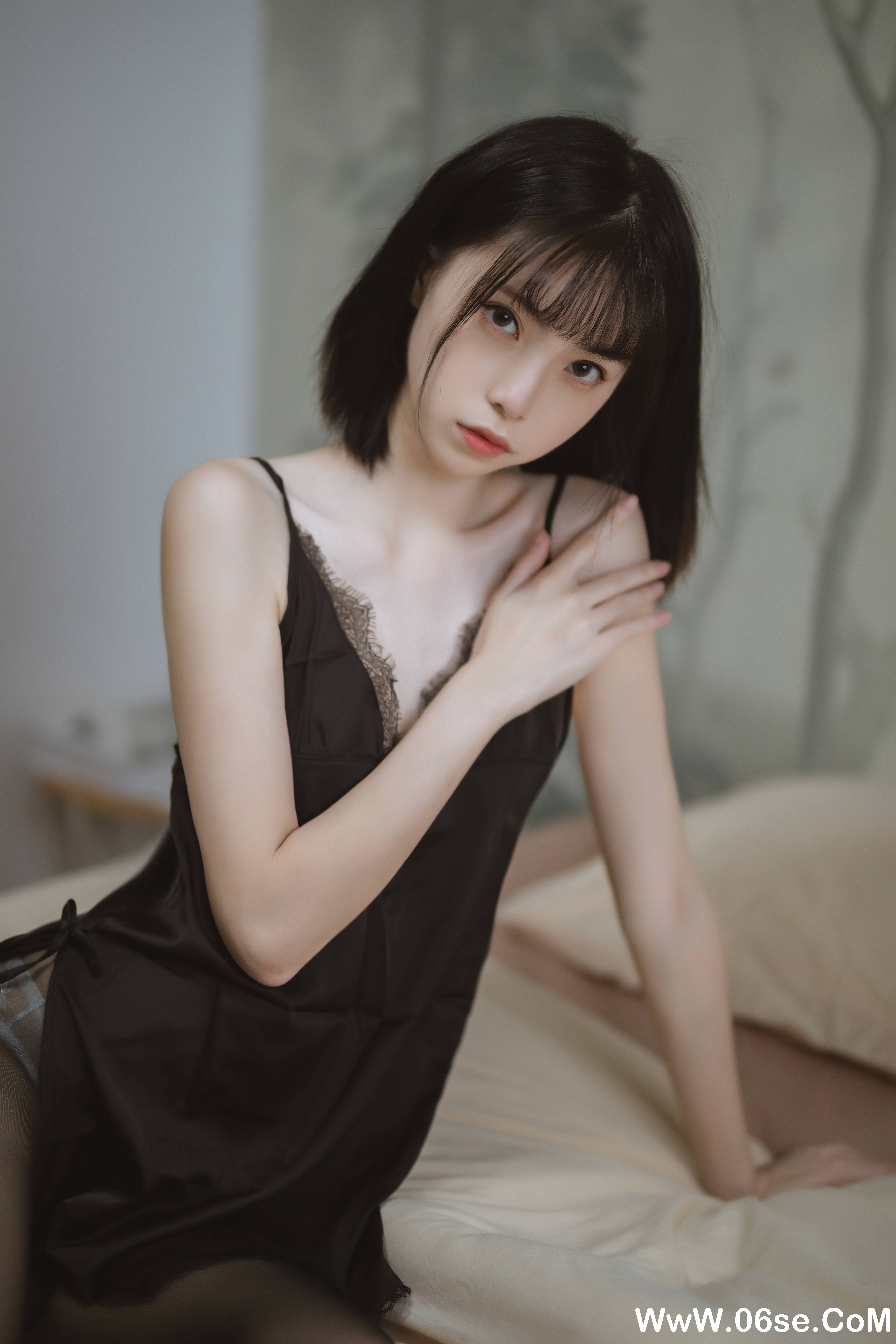 图片[2]-许岚 NO.006 — 黑色蕾丝睡衣[40P585M]-六色网