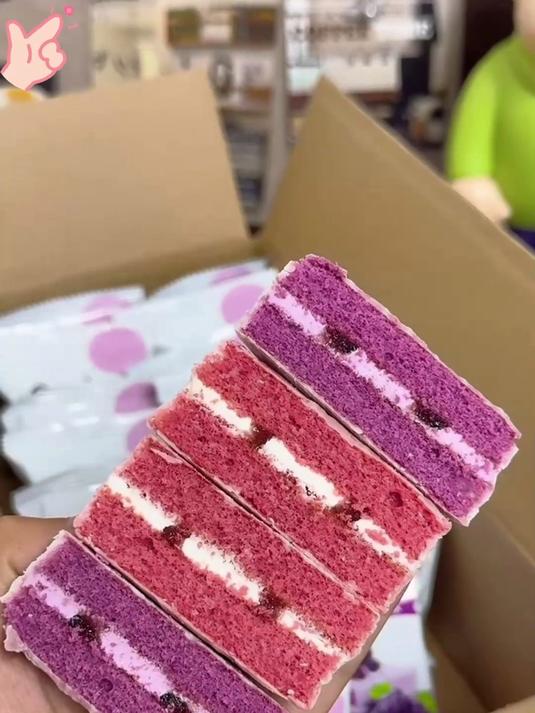 唇动红丝绒蛋糕零食小蛋糕