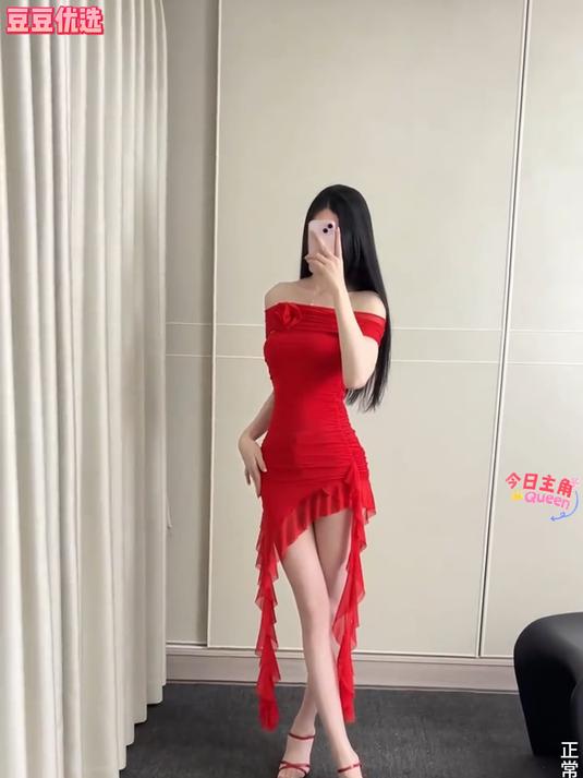 出门担心丝袜颜色不自然?那快试试我腿上的初系列肉丝