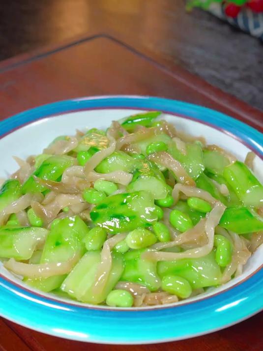 很多人黄瓜买回来只会凉拌，这样做更美味