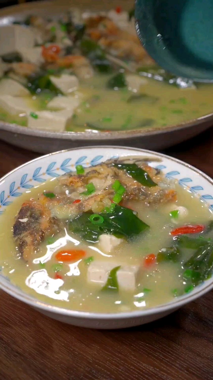 这道黄丫头裙带汤,汤鲜味美,营养丰富