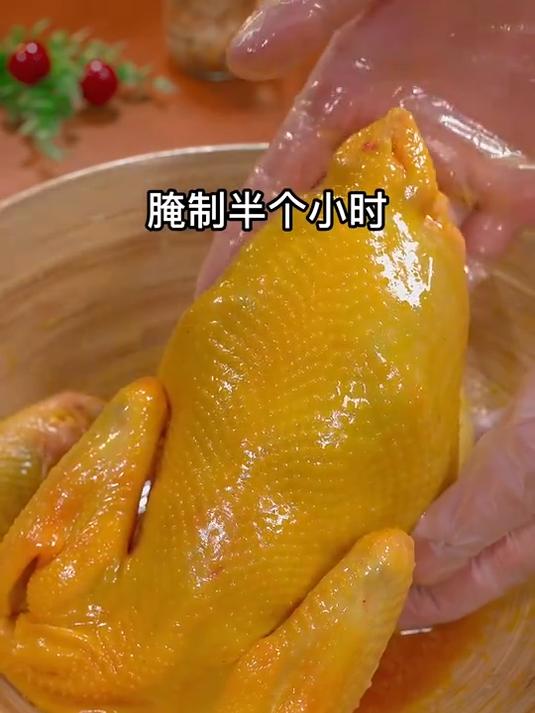 过年的餐桌上你做一道盐焗鸡，寓意着大鸡大利