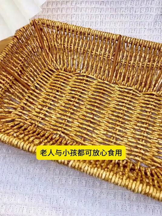 盼盼蛋黄派瑞士卷老面包,轻松搞定营养早