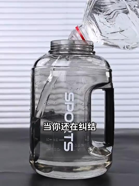 吨吨桶就是你的喝水管家！随时随地畅快饮水！