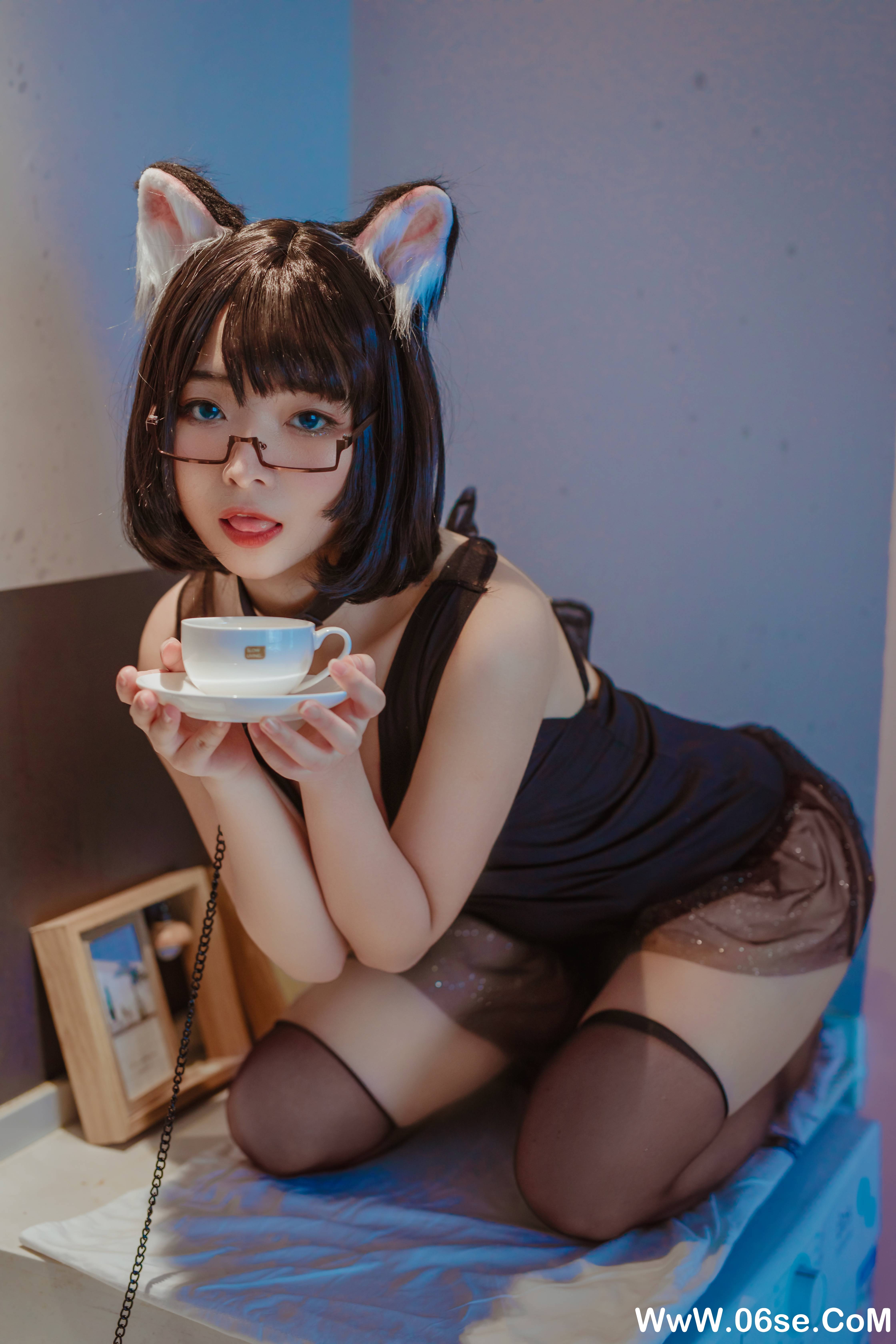 yuuhui玉汇 NO.001 — 猫猫头黑裙子[10P110M]-六色网