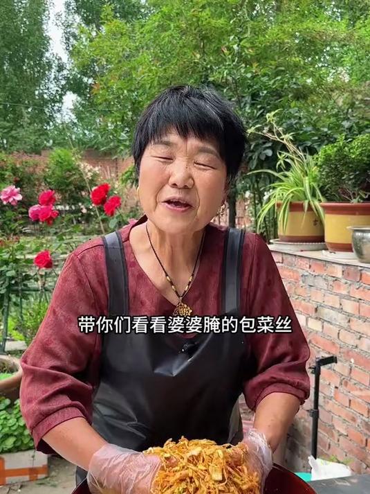 婆婆腌包菜丝详细教程来了，酸辣脆爽，不管夹馍拌面都是太好吃了