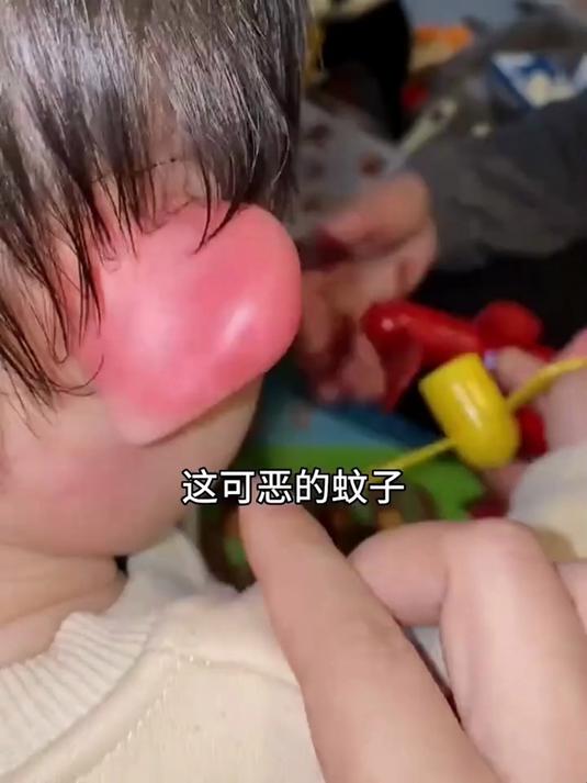 泰国青草膏怕蚊虫的一定要备上!家里有宝宝的放在床头就可以驱蚊
