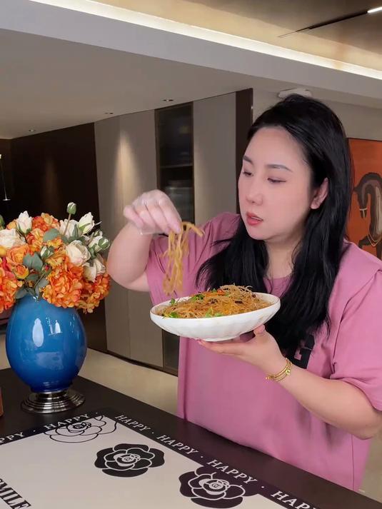 别错过!龙须菜登场,鲜嫩多汁似翡翠,百搭吃法美味升级