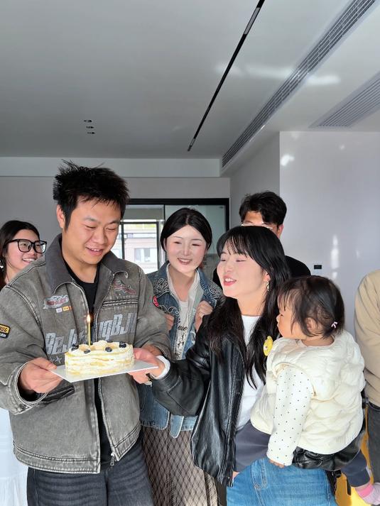 祝我们结婚6周年纪念日快乐!