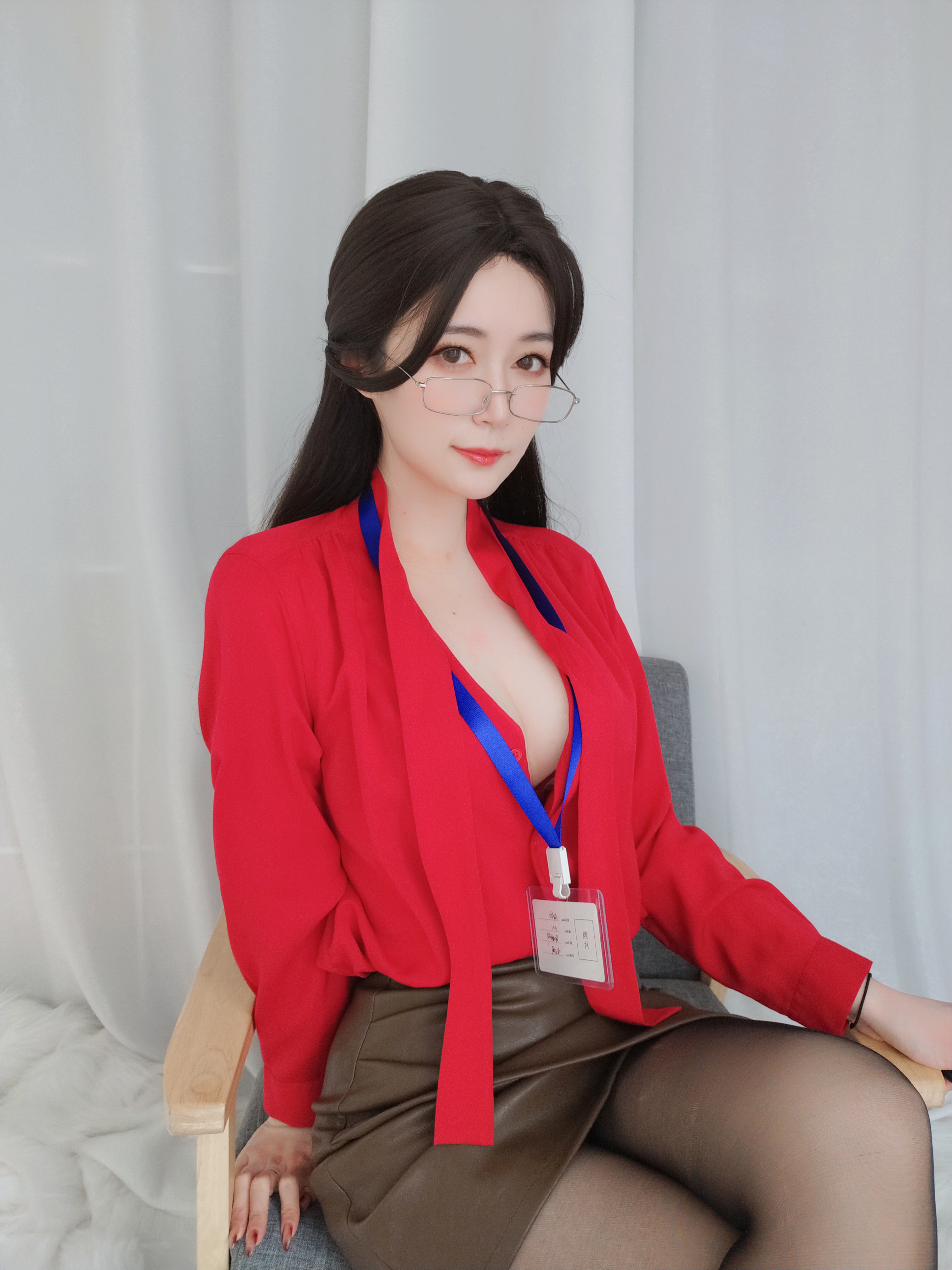 图片[20]-Coser小姐姐白银 NO.002 – 新上任上司[43P+3V318M]-六色网