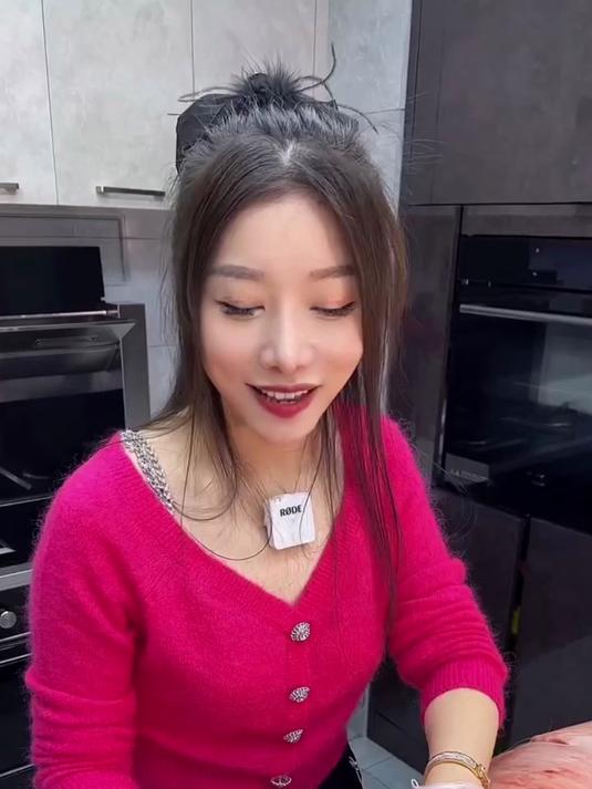 买200斤猪肉,做成腊肉香肠酱肉