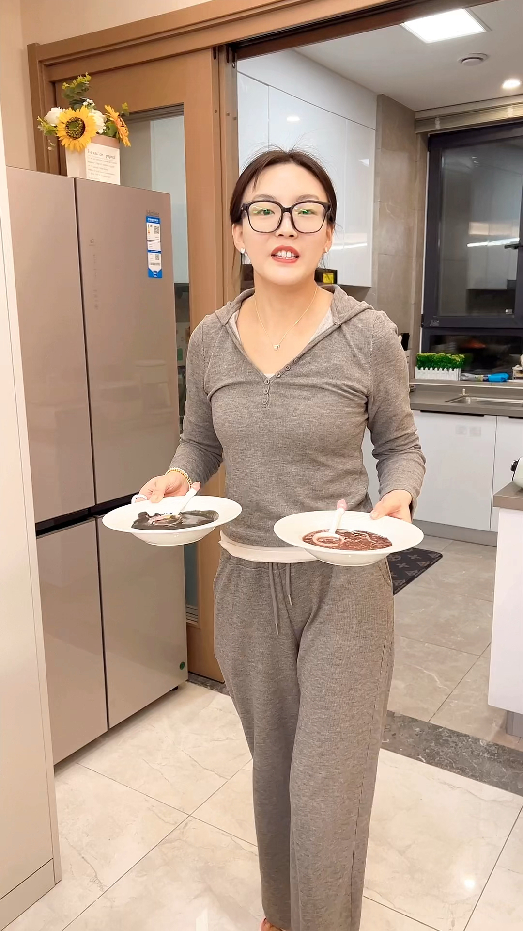 不用去香港,也能吃到香港老师傅做的开盖即食的港式陈皮红豆沙,又沙又糯醇香丝滑