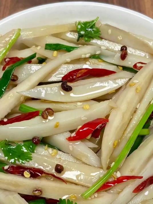 夏天一定要吃的12道经典凉拌菜，学会了给家人露一手