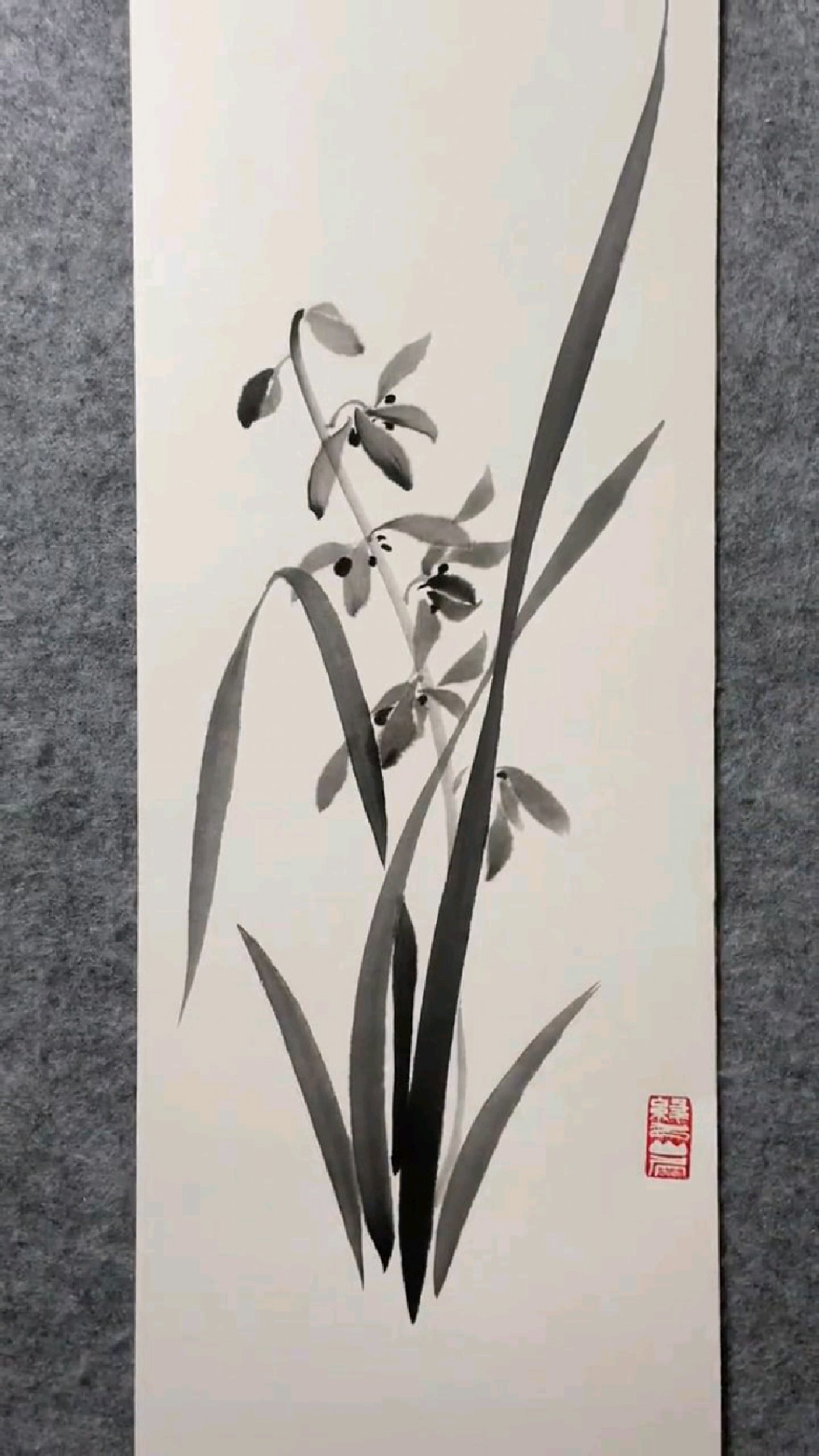 简单水墨兰花画法