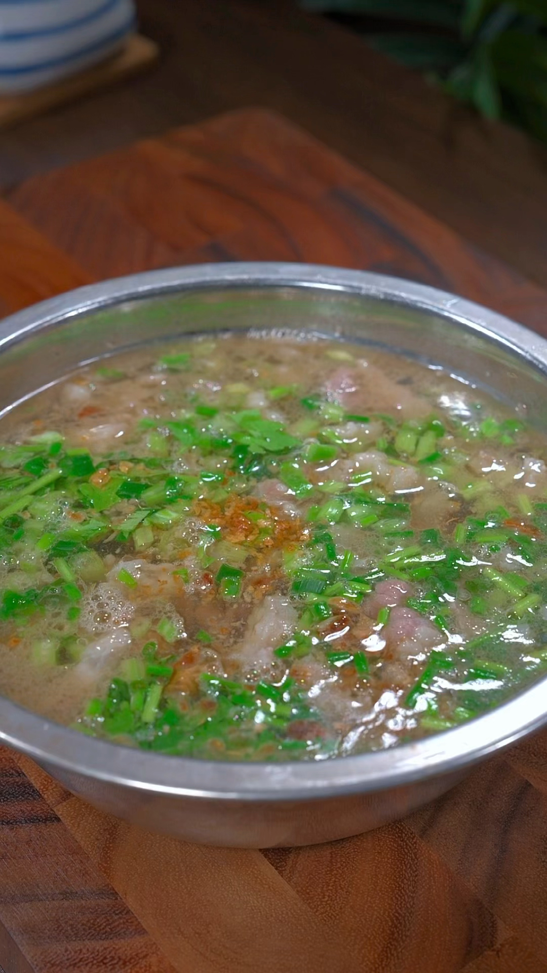 非常好喝的新鲜牛肉汤,做法简单营养又美味,学 ^会了赶紧给孩子安排起来。#美食教程