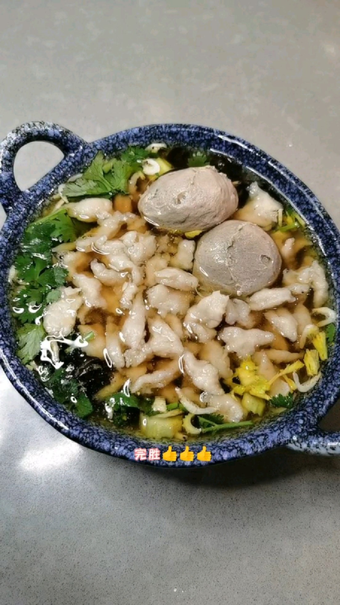 小吃街的瘦肉丸你喜不喜欢?在家做瘦肉丸,卫生健康