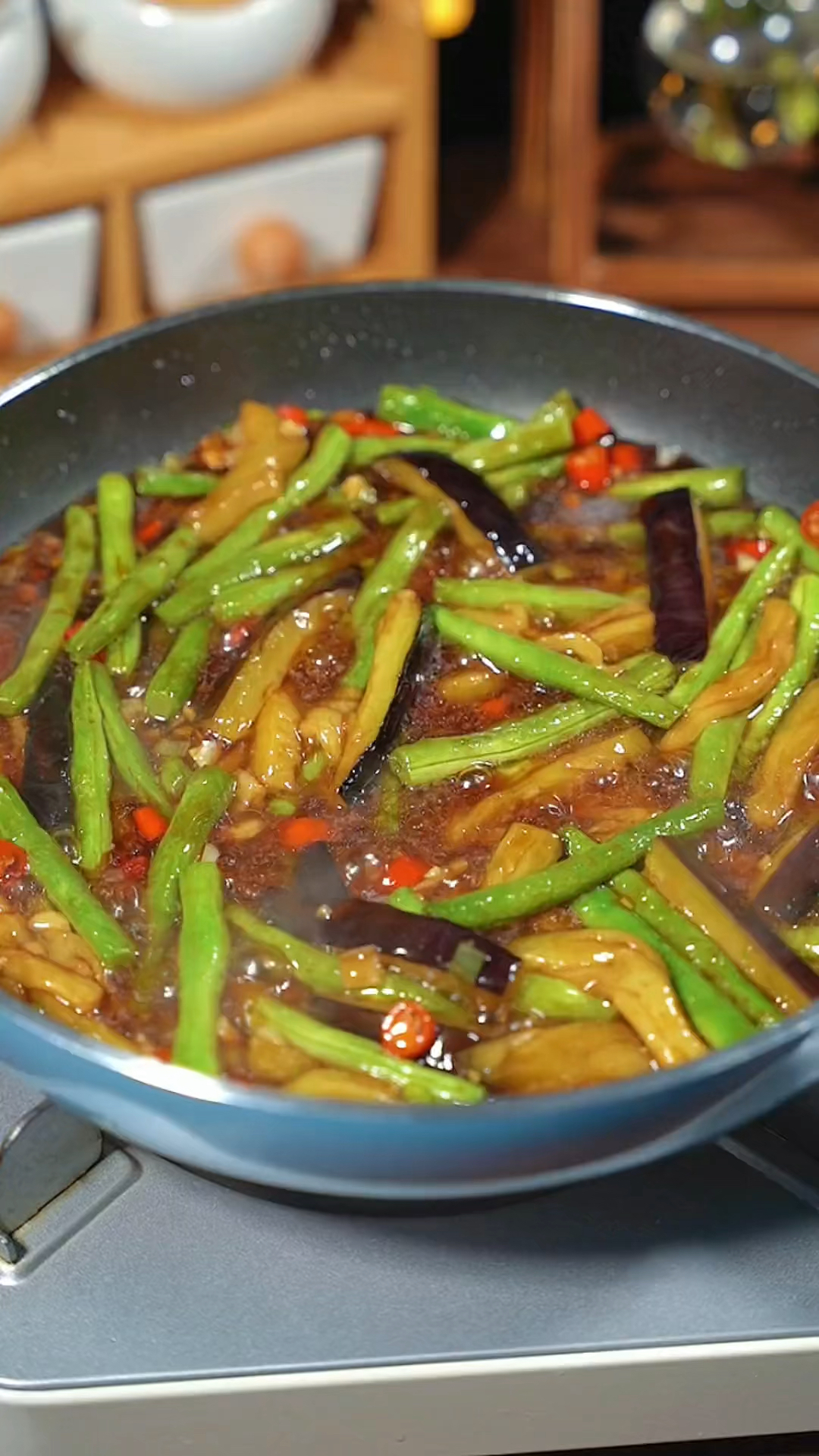 家庭版豆角烧茄子的做法
