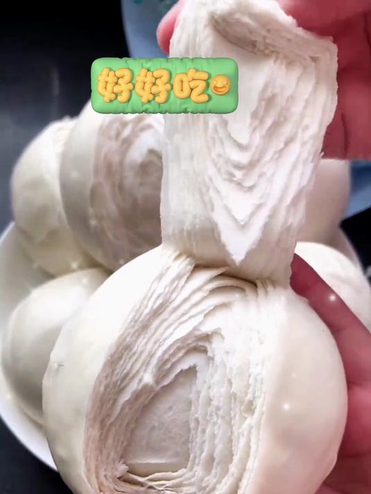 餐桌上可以没有菜,没有肉,但山东千层馒头必须要有!