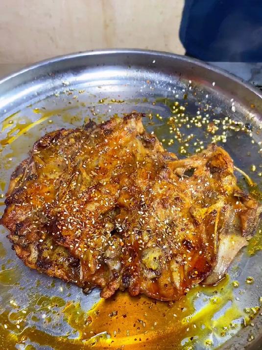 铁板鸡架,小时候一个吃不了,长大了一个吃不够!