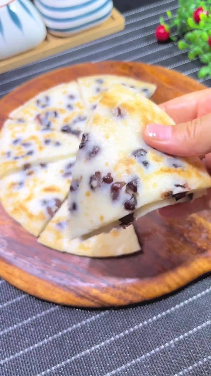 特别简单的红豆糯米饼做法,不用蒸不用煮,全程手不沾面